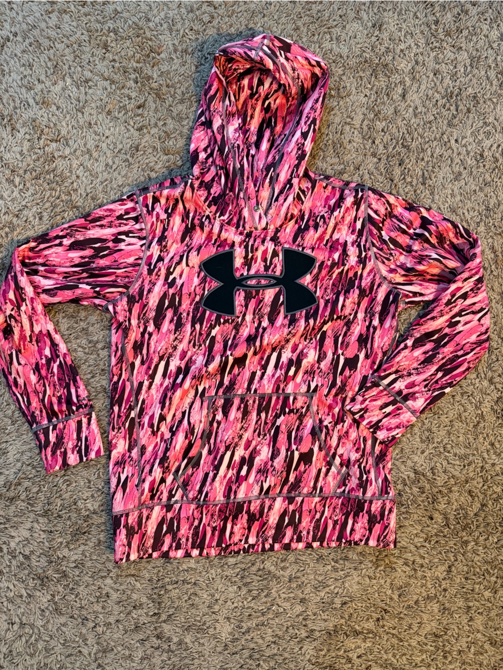 Under Armour Pink:Black camo Hoodie-small women’s (breast cancer  awareness)